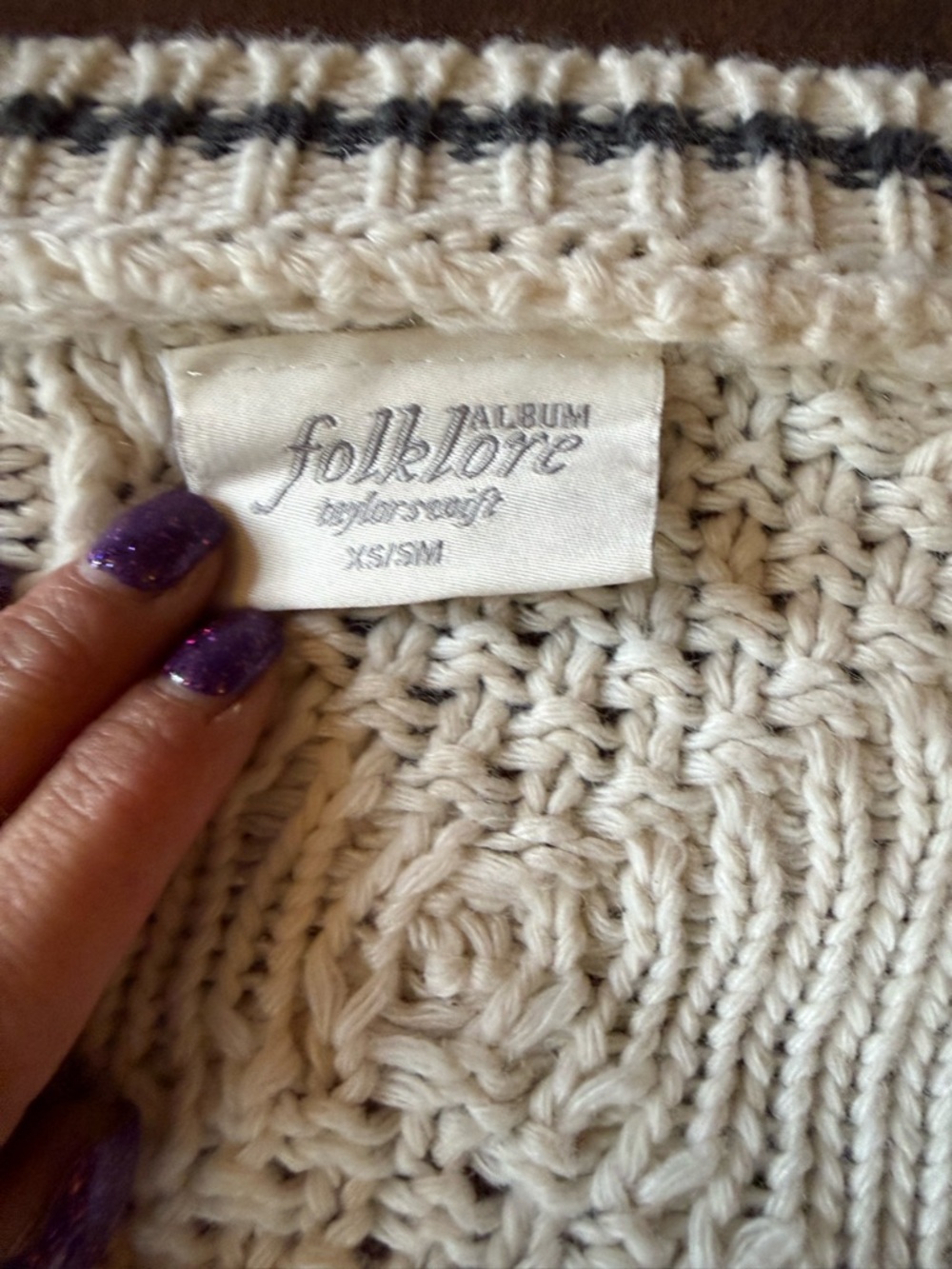 Taylor Swift Folklore cardigan - Picture 2 of 5
